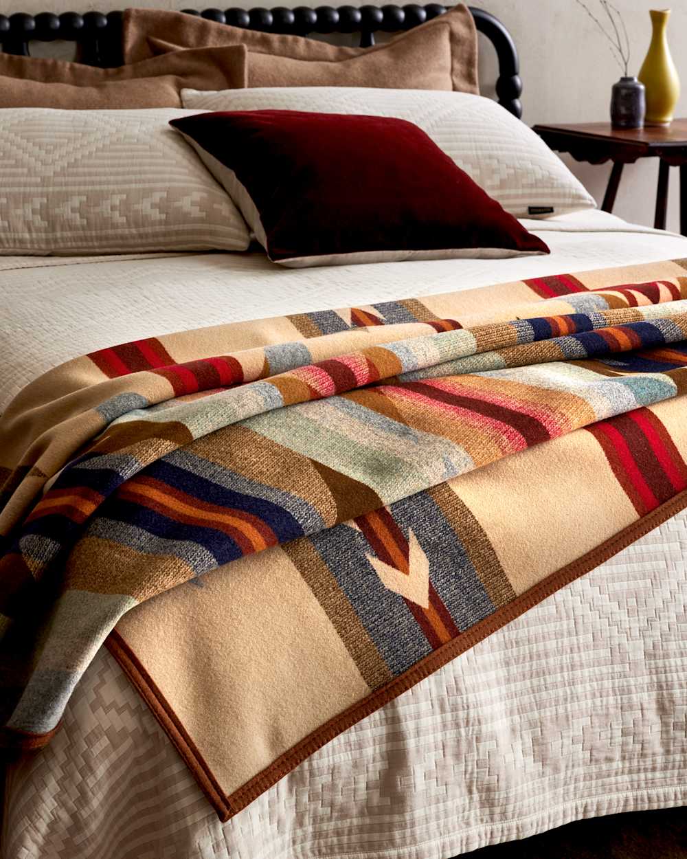 ALTERNATE VIEW OF WYETH TRAIL BLANKET IN BEIGE image number 6