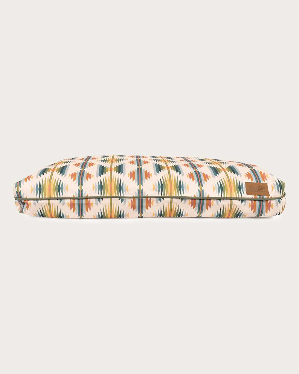 FALCON COVE ALL SEASON PET BED - NAPPER IN BEIGE FALCON COVE image number 2
