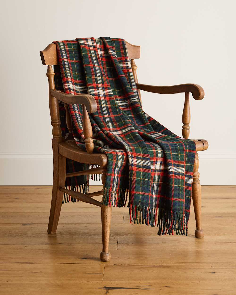 ALTERNATE VIEW OF FIRESIDE THROW IN LAUREL GREEN/RED image number 3