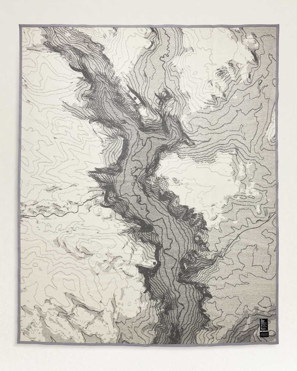 NORTH DRINKWARE X PENDLETON YOSEMITE VALLEY BLANKET IN GREY image number 1