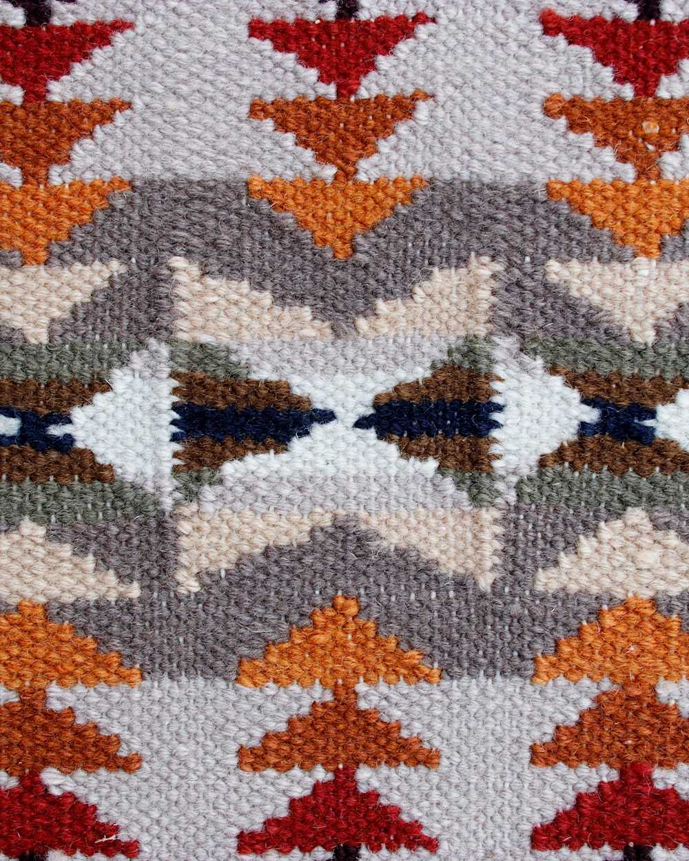 ALTERNATE VIEW OF JUNIPER MESA RUG IN SAND image number 3