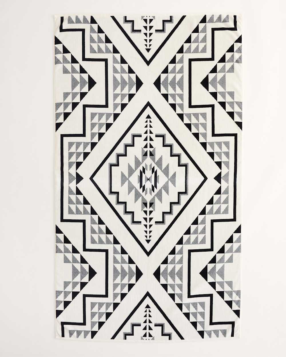 ALTERNATE VIEW OF OXBOW SPA TOWEL IN BLACK/WHITE image number 2