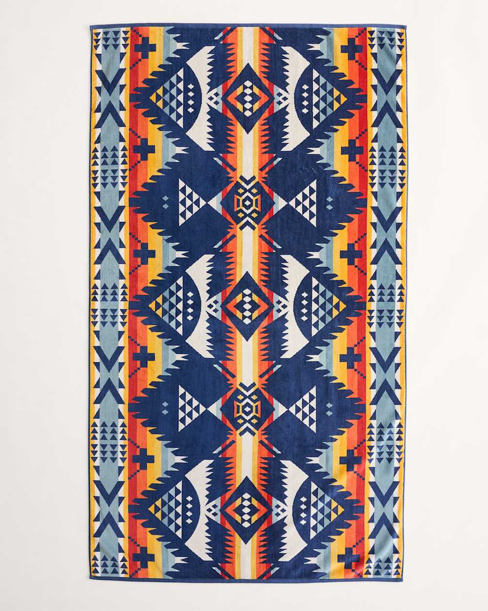 ALTERNATE VIEW OF NEHALEM SPA TOWEL IN NAVY image number 2