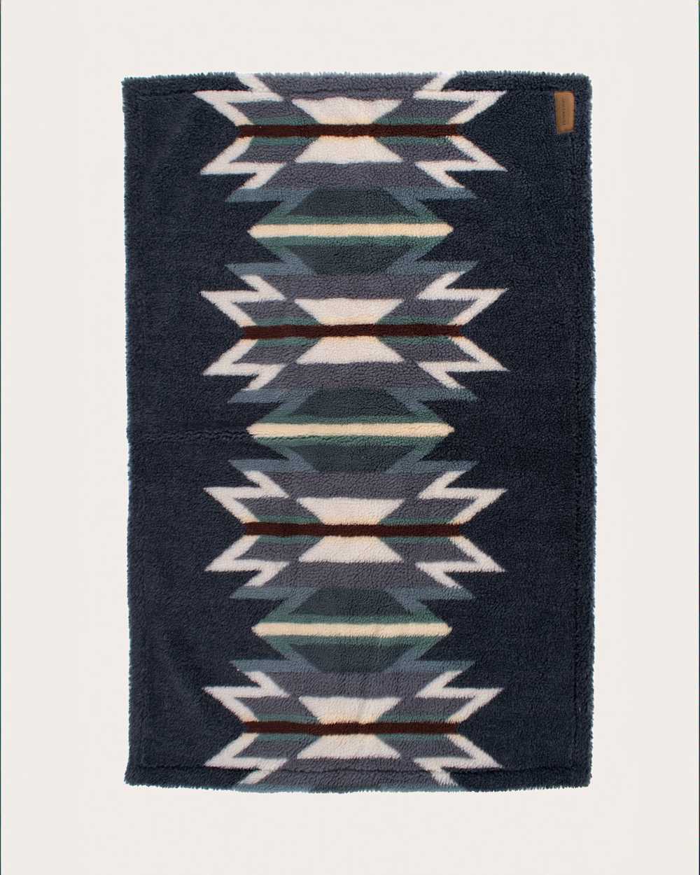 WYETH TRAIL OXFORD THROW BLANKET IN MULTI image number 1