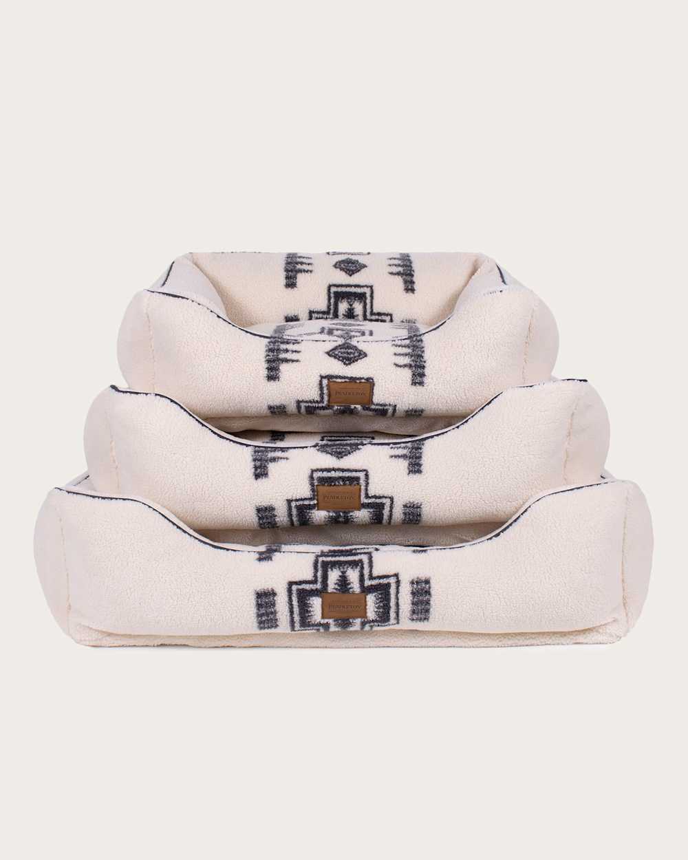 ALTERNATE VIEW OF HARDING PET BED - KUDDLER IN NATURAL image number 3