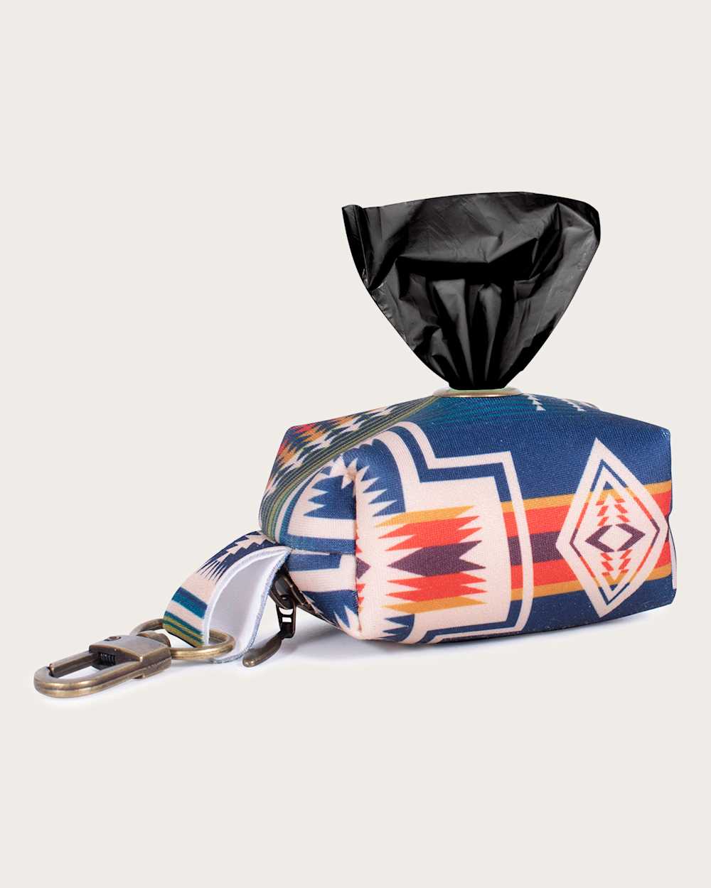 PET WASTE BAG HOLDER IN CENTURY HARDING image number 1