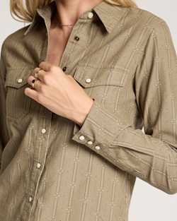 ALTERNATE VIEW OF WOMEN'S PRINTED CORDUROY GAMBLER SHIRT IN SAGE GREEN image number 5