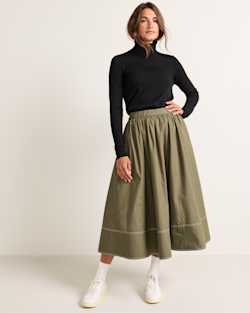ALTERNATE VIEW OF WOMEN'S MERINO TURTLENECK IN BLACK image number 5