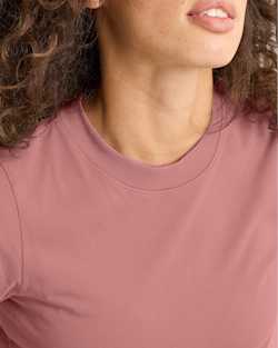ALTERNATE VIEW OF WOMEN'S DESCHUTES TEE IN ROSE image number 4