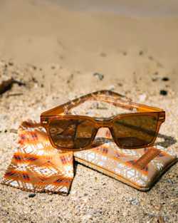 ALTERNATE VIEW OF SHWOOD X PENDLETON COBY POLARIZED SUNGLASSES IN BROWN CRYSTAL/TRAIL image number 4