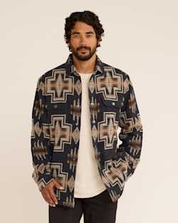 MEN'S HARDING DOUBLESOFT SHERPA-LINED SHIRT JACKET IN OXFORD image number 1