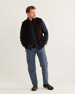 MEN'S SHETLAND COLLECTION SWEATER VEST IN NAVY/BURGUNDY image number 1