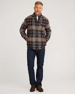 ALTERNATE VIEW OF MEN'S PLAID FOREST SHIRT JACKET IN MAROON/NAVY image number 6