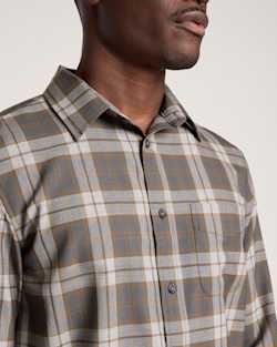 ALTERNATE VIEW OF MEN'S MEN'S PLAID MERINO LODGE SHIRT IN OLIVE/GREY MIX PLAID image number 4