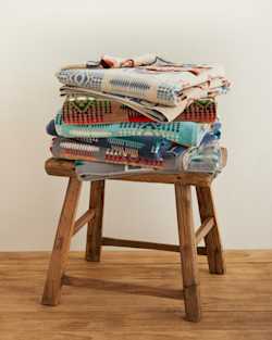 ALTERNATE VIEW OF CHIEF JOSEPH SPA TOWEL IN AQUA image number 4