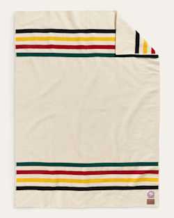 GLACIER NATIONAL PARK THROW WITH CARRIER IN WHITE image number 1