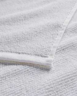ALTERNATE VIEW OF LOS LUNAS TONAL TOWEL COLLECTION IN BRIGHT WHITE image number 2