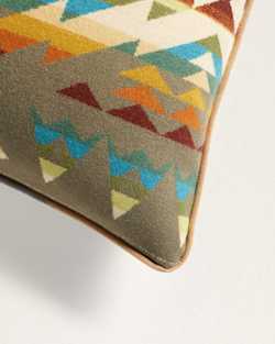 ALTERNATE VIEW OF SOLSTICE CANYON PILLOW IN GREEN MULTI image number 3