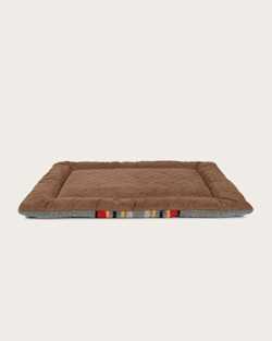 ALTERNATE VIEW OF YAKIMA CAMP PET BED - COMFORT CUSHION IN GREEN HEATHER image number 3