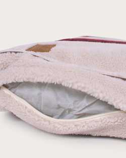 ALTERNATE VIEW OF SERAPE PET BED - NAPPER IN ROSEWOOD image number 5