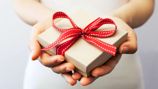 Christmas Joy of Giving: Let&#039;s &#039;Give away the Unconscious Bias&#039;