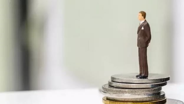 More women than men are dissatisfied with their current pay: Survey More women than men are dissatisfied with their current pay: Survey