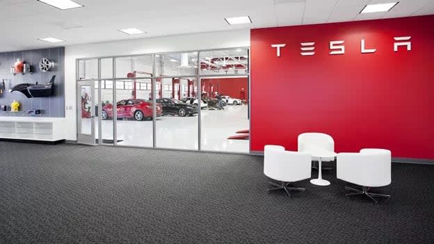 Chief People Officer of Tesla resigns