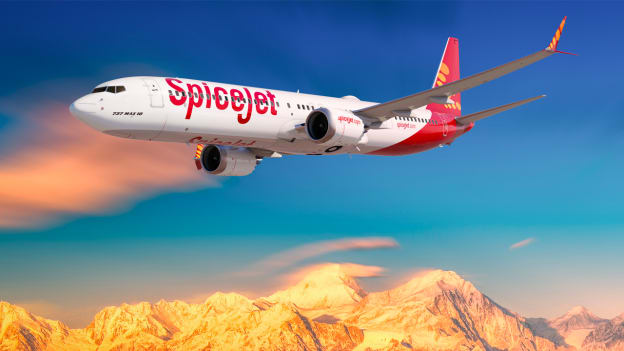 SpiceJet will hire up to 2000 employees of Jet Airways