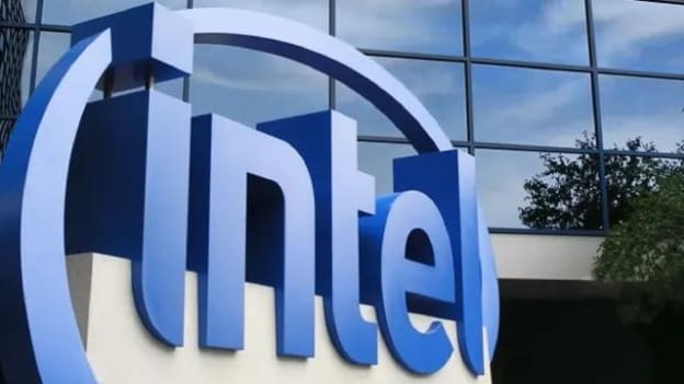 Intel appoints leaders from Xbox and Apple