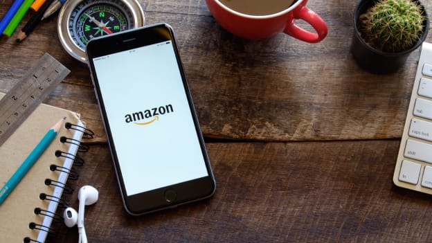 Amazon to spend $700 Mn in retraining 1,00,000 employees by 2025 Amazon to spend $700 Mn in retraining 1,00,000 employees by 2025