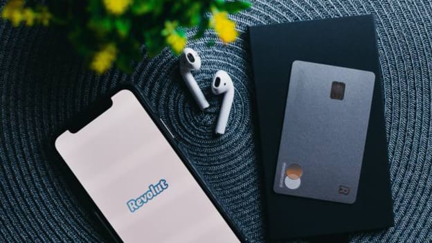 Revolut to hire 3,500 employees &amp; expand into 24 new markets