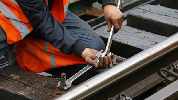 3,200 Canadian rail workers get more protections 3,200 Canadian rail workers get more protections