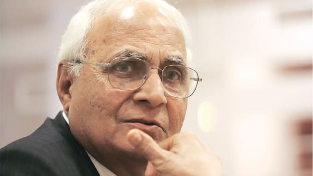 DLF’s Chairman K.P. Singh retires, his son Rajiv Singh to take over