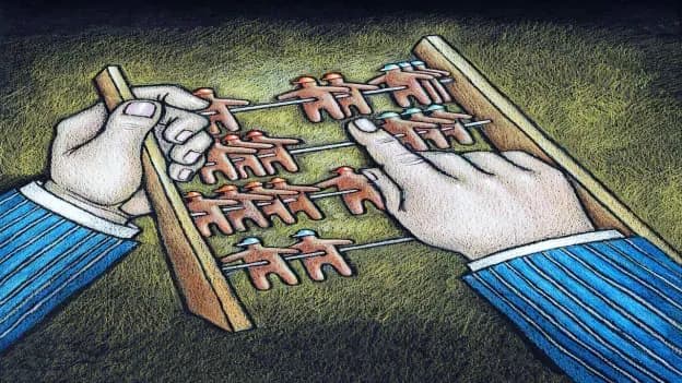 Singapore's wages council urges against layoffs Singapore's wages council urges against layoffs
