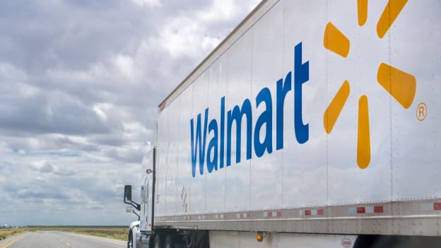Walmart to hire 20,000 supply chain employees