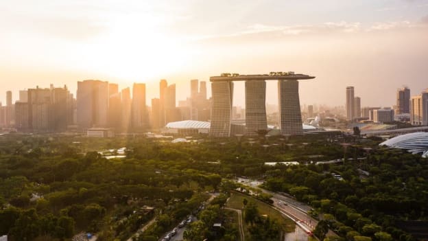 No to COVID standstill: Singapore PM Lee Hsien Loong No to COVID standstill: Singapore PM Lee Hsien Loong