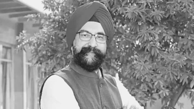 Amul board removes RS Sodhi as MD, Jayen Mehta takes interim charge