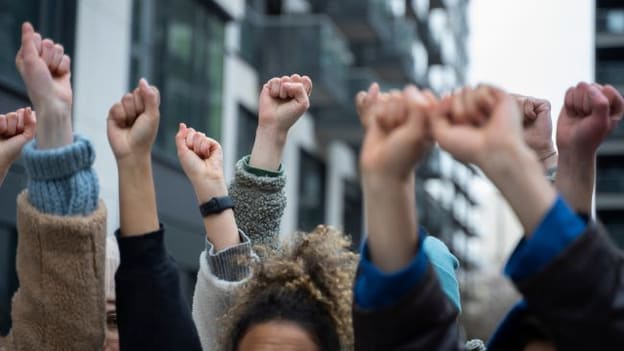 Googlers protest return-to-office, says work matters, not badges!