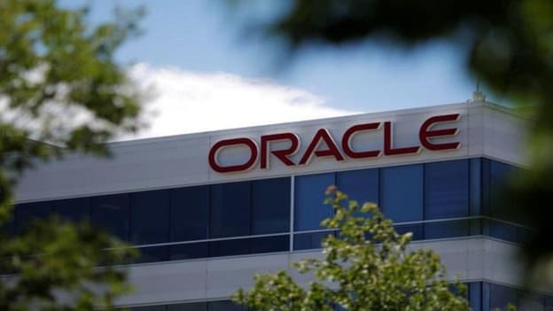 Oracle announces hundreds of job cuts and rescinded offers in health unit