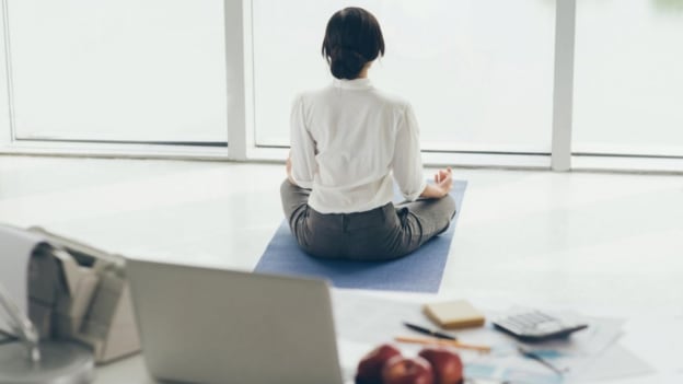 Yoga breaks at the workplace are beneficial for employees and businesses alike