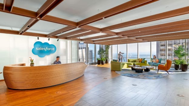 Salesforce rejects hiring freeze claims, ensures ongoing recruitment in all departments