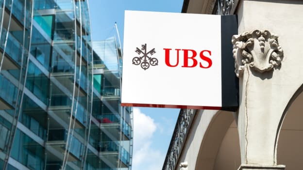 UBS Asia private banking division to lay off employees amid profit slump