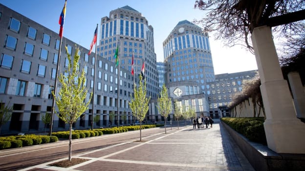 Procter & Gamble to cut 7,000 jobs in global restructuring plan Procter & Gamble to cut 7,000 jobs in global restructuring plan