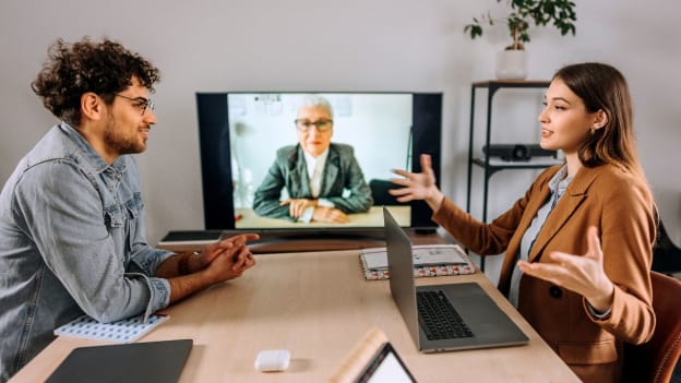 Hybrid working is the C-suite secret weapon amid uncertainty Hybrid working is the C-suite secret weapon amid uncertainty