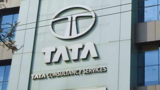 TCS to pay ₹40,000 bonus for each senior hire who joins within 30 days TCS to pay ₹40,000 bonus for each senior hire who joins within 30 days