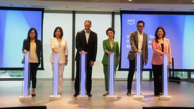 AWS launches the world's first AI innovation hub in Singapore AWS launches the world's first AI innovation hub in Singapore