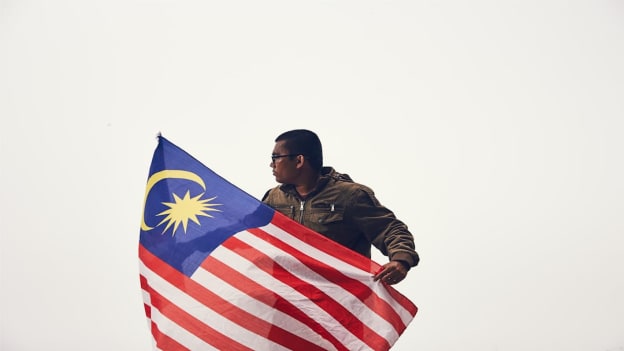 Malaysia announces $24 cash handout, cheaper petrol amid rising costs Malaysia announces $24 cash handout, cheaper petrol amid rising costs