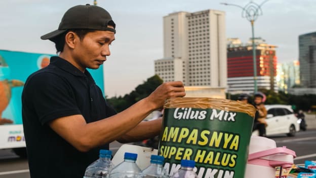 Indonesia reports 32% surge in layoffs in H1 2025 Indonesia reports 32% surge in layoffs in H1 2025