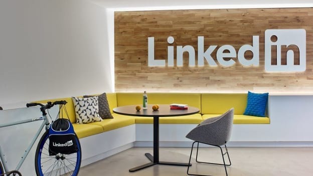 LinkedIn signs MOU with Govt to generate more jobs for students