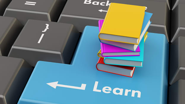 From learning in classrooms to e-Learning 